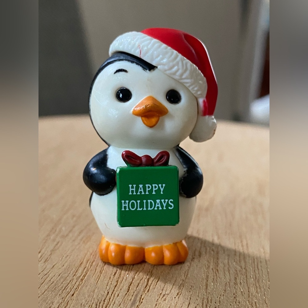 Vintage Russ Berrie Li'l Bitty Bits Penguin with Santa Hat & Happy Holidays Gift
